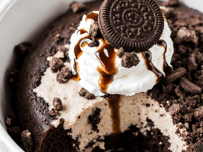 Indulgent Oreo Cookie Poke Cake – Easy, Fresh & Delicious 4 Indulgent Oreo Cookie Poke Cake – Easy, Fresh & Delicious