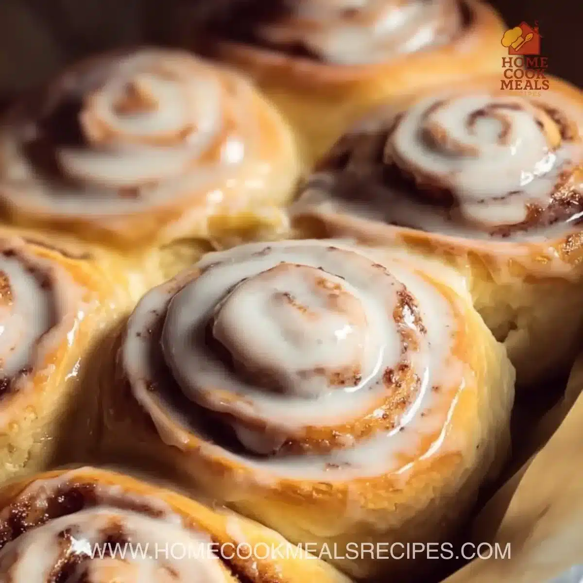 Delicious quick and easy cinnamon rolls ready to enjoy