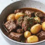 Garlic Butter Beef Bites with Potatoes 12 garlic butter beef bites with potatoes 2026 02 06 224050 819x1024 1