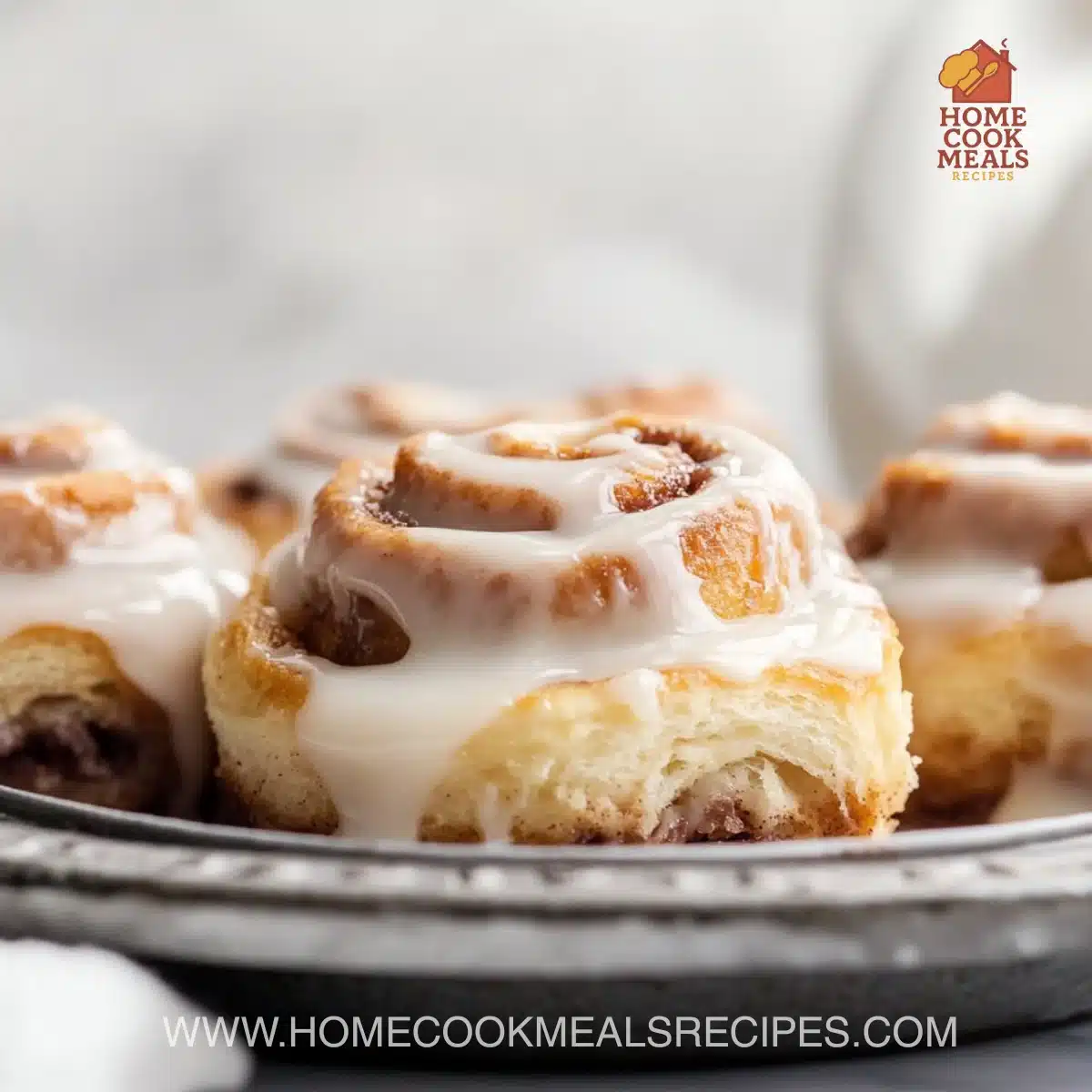 Pin by Wendy Distad on Recipes | Cinnamon rolls homemade, Cinnamon roll icing, Icing recipe