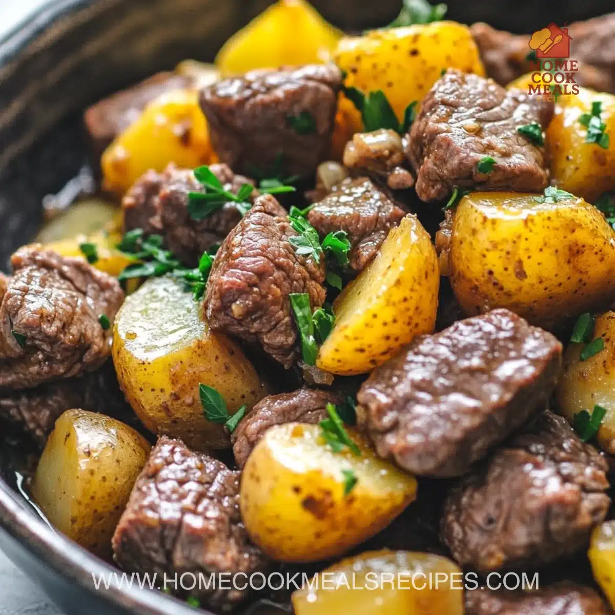 Garlic Butter Beef Bites with Potatoes
